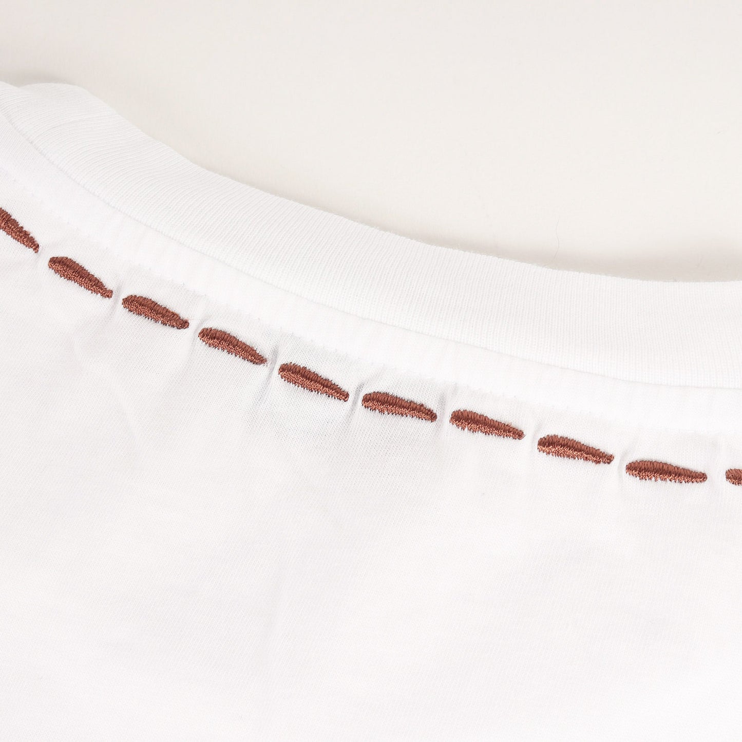 恐竜ロゴ刺繍 クルーネック Tシャツ