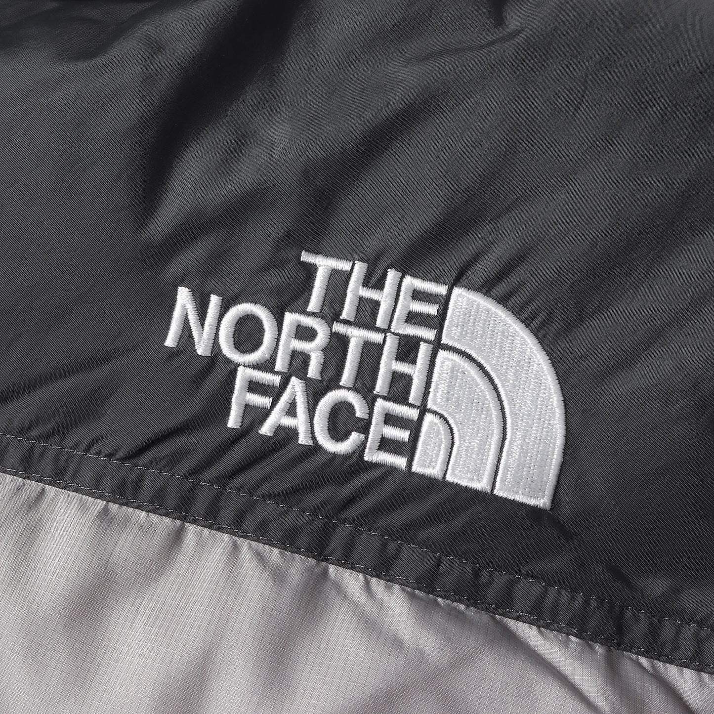 22AW ヌプシ ダウンジャケット(Nuptse Jacket)