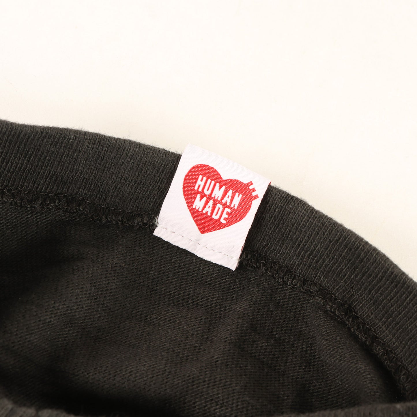 23AW ハートグラフィック Tシャツ