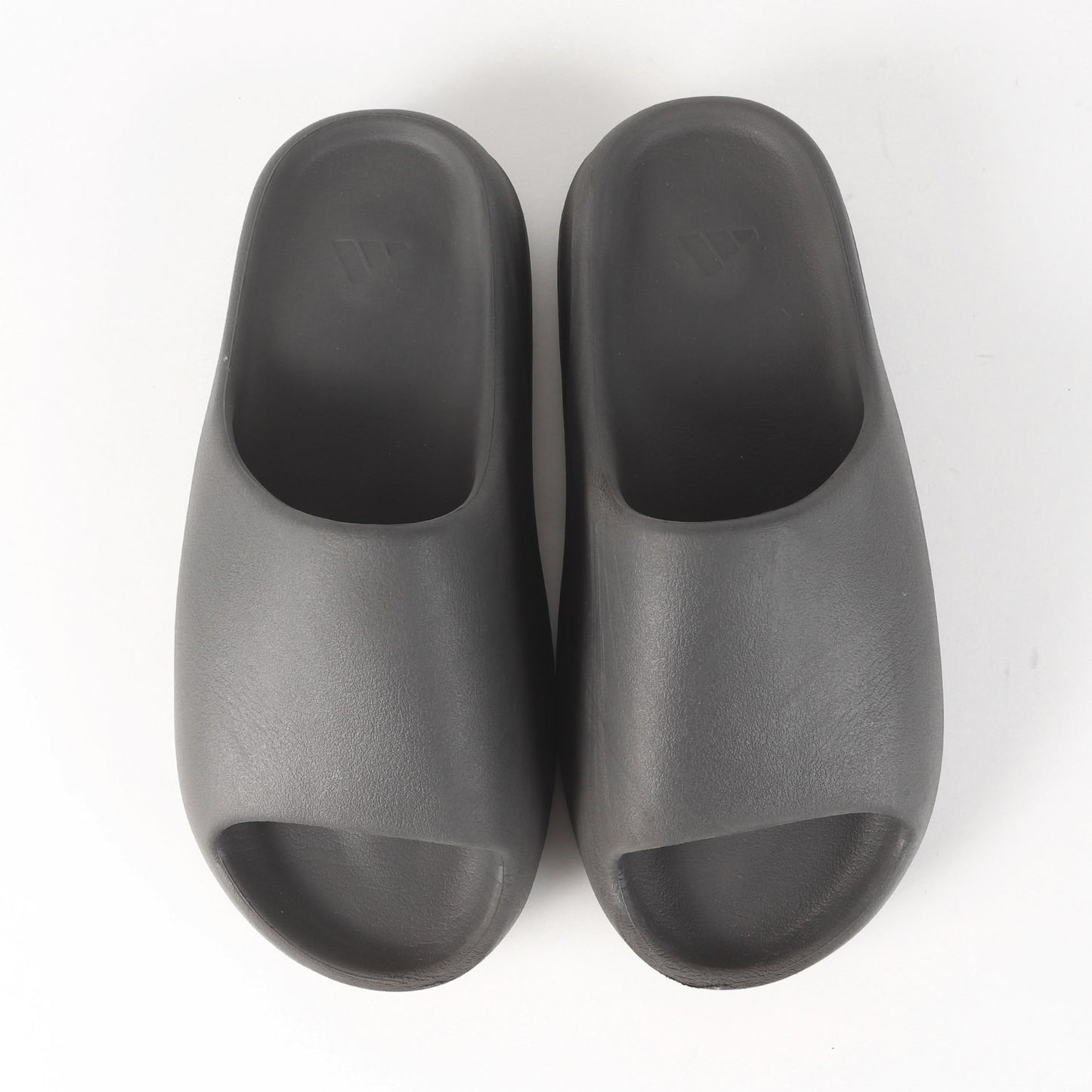 22SS YEEZY SLIDE ONYX (HQ6448)