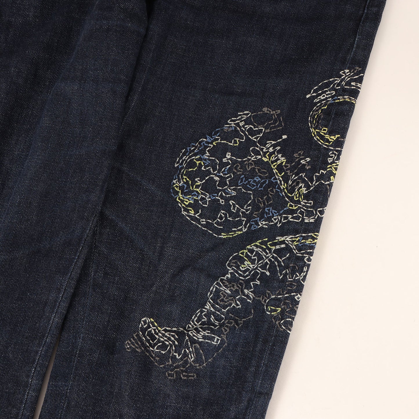 刺繍デザイン ストレッチ デニムパンツ