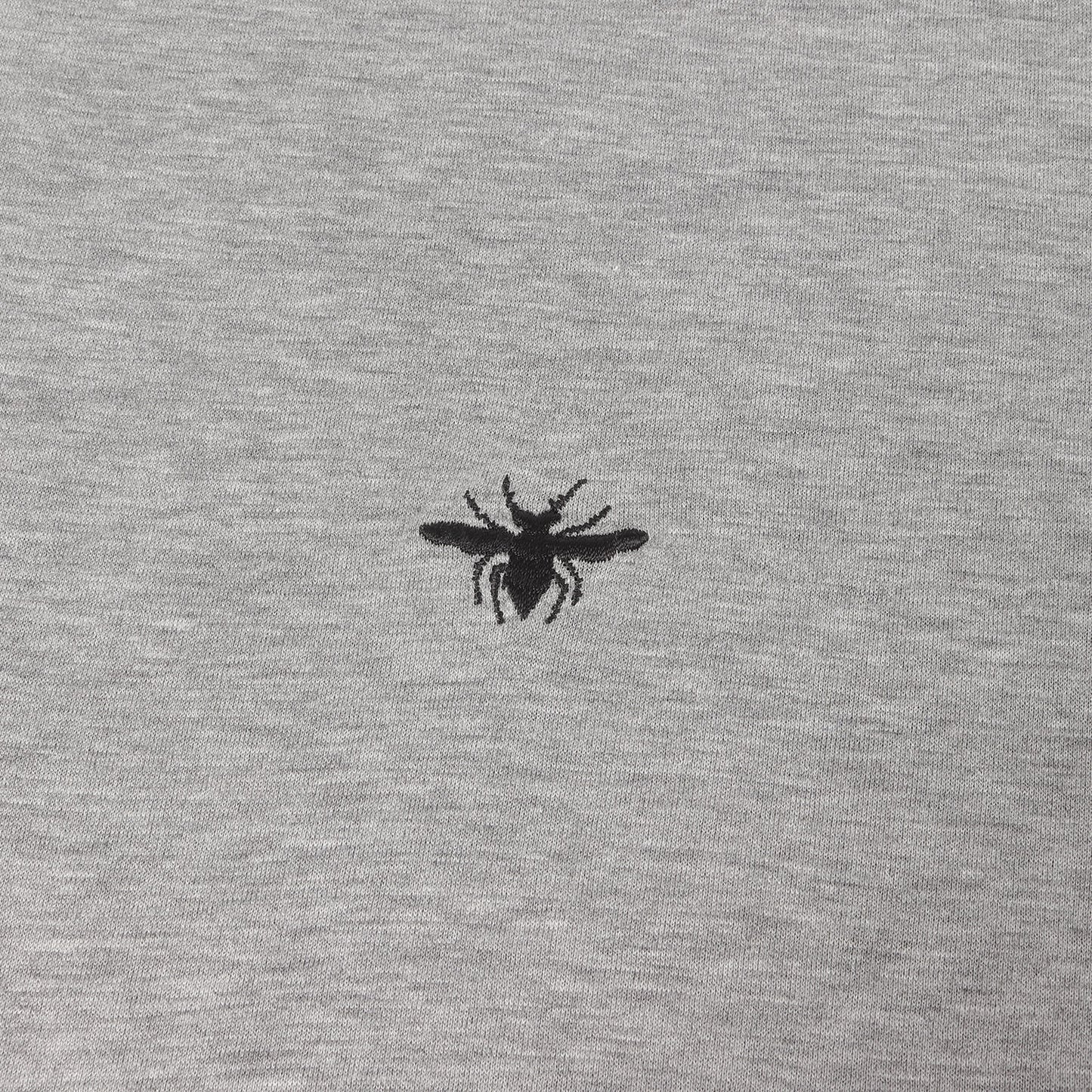 BEE刺繍 Vネック Tシャツ