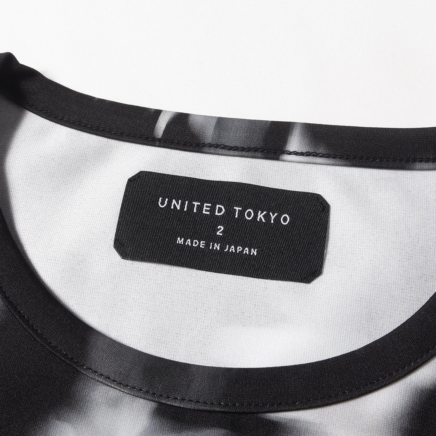 ブラーフラワー グラデーション カットソー (blur flour gradation cutandsew 132522009) / オーバー サイズ ビッグ シルエット 総柄 ストレッチ Tシャツ