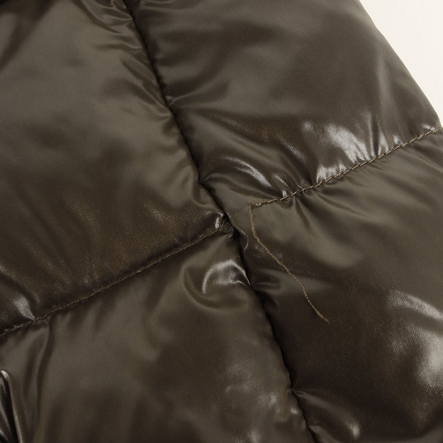 リバーシブル フーデッド カモ ナイロン ダブルジップ ダウンベスト / スリーブレス ジャケット ノースリーブ ブルゾン アウター 羽織 定番 ベーシック