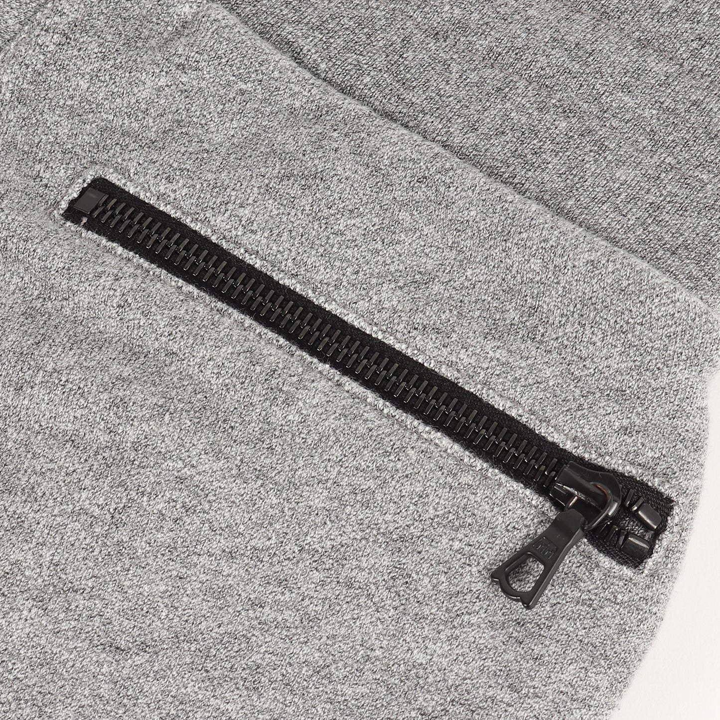 ドローストリング タイトテーパード コットンポリ スウェット イージー パンツ (Escobar Sweat Pant) / 裏毛 定番 MADE IN USA