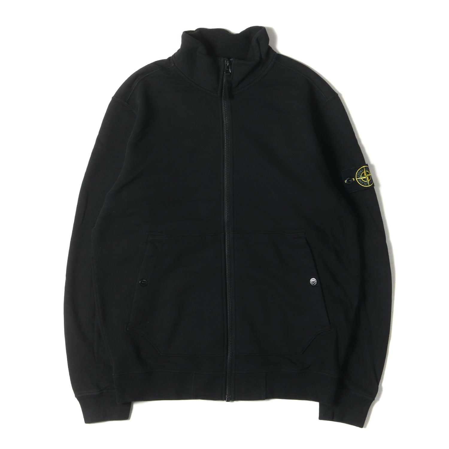 STONE ISLAND (ストーンアイランド) 23SS ハイネック ジップアップ スウェット (791562820) / 裏起毛 –  ブランド古着の通販・買取 | BEEGLE by Boo-Bee