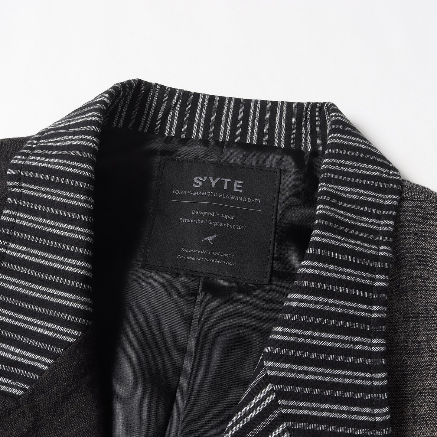 23SS ピークドラペル 変型 切替 ダブルブレスト テーラード ジャケット (PEAKED JACKET UI-J11-801) / ヨウジヤマモト モード デザイナーズ