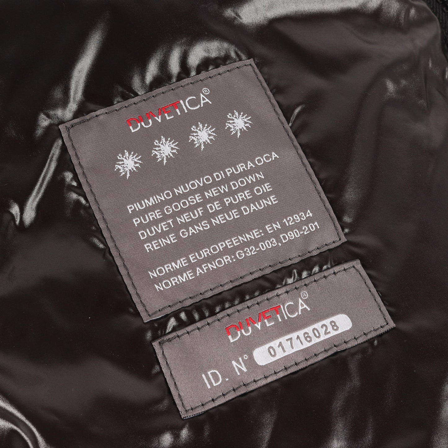 フーデッド シャイニーナイロン ダウンベスト (MAGNETE)