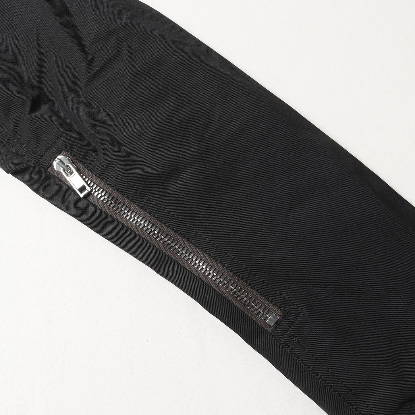 21AW クロップド ナイロンコットン テスート ミリタリー ボンバー ジャケット (CROPPED FLIGHT BOMBER RU02A5786-MU) / ジップ ブルゾン MA-1 アウター 羽織 定番 ベーシック モード デザイナーズ