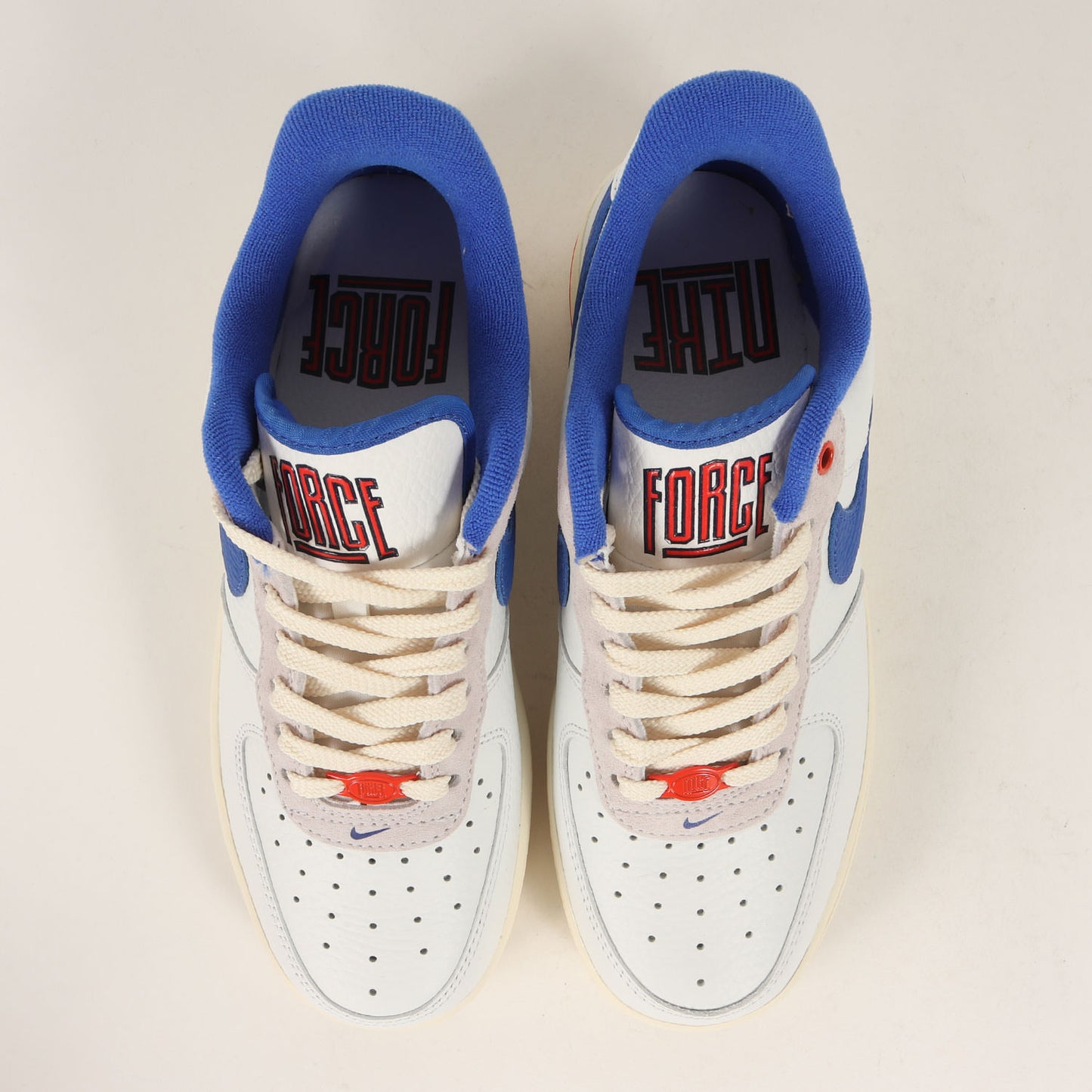 22AW WMNS AIR FORCE 1 07 LX (DR0148-100) / ローカット スニーカー AF1 定番 ベーシック