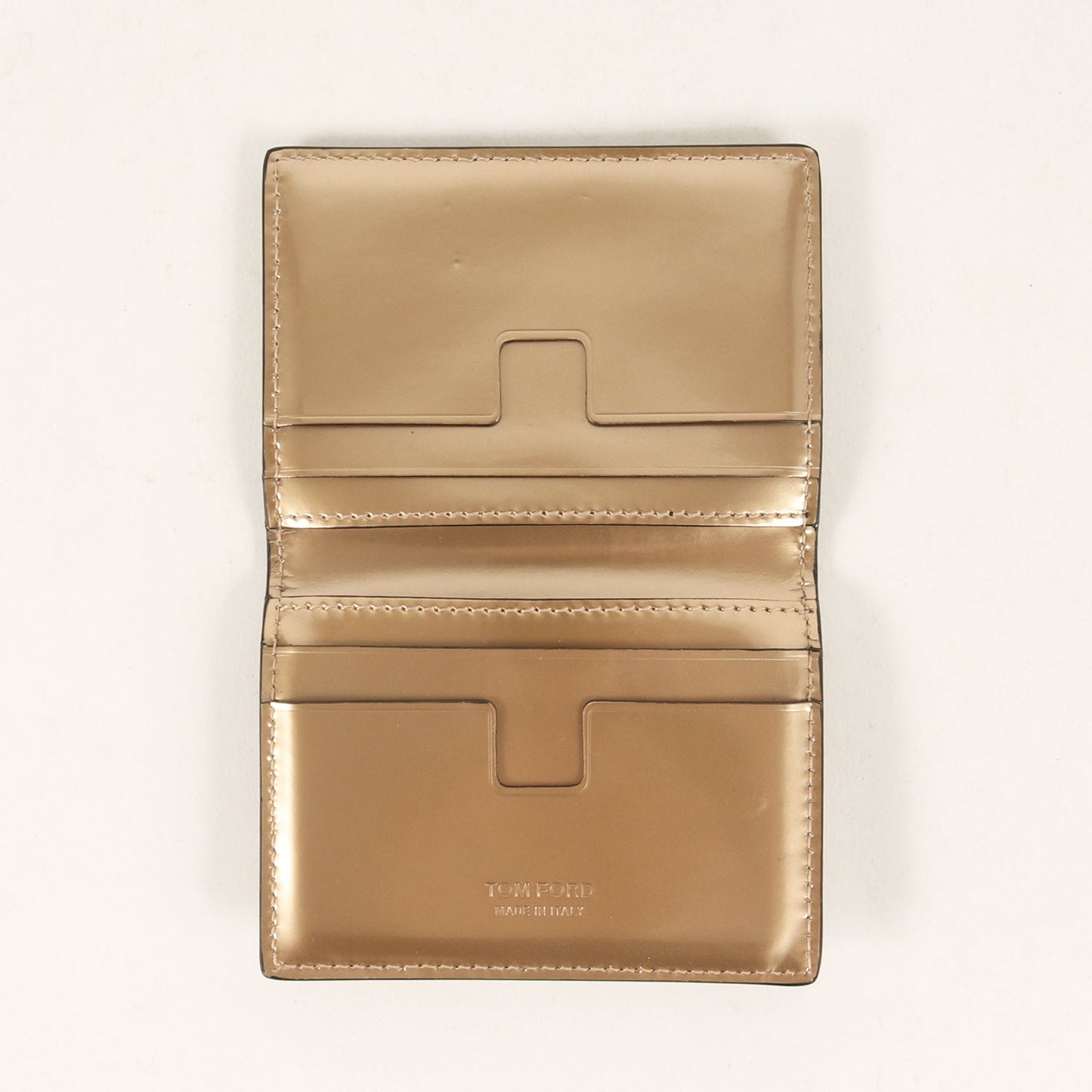 パテント レザー 二つ折り パスケース (Y0272N) / カードホルダー 名刺入れ ラグジュアリー イタカジ MADE IN ITALY