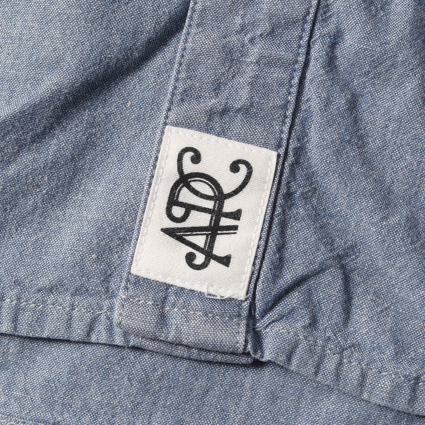 ドッキングカラー シャンブレー ボタンダウン シャツ (ANGUS)