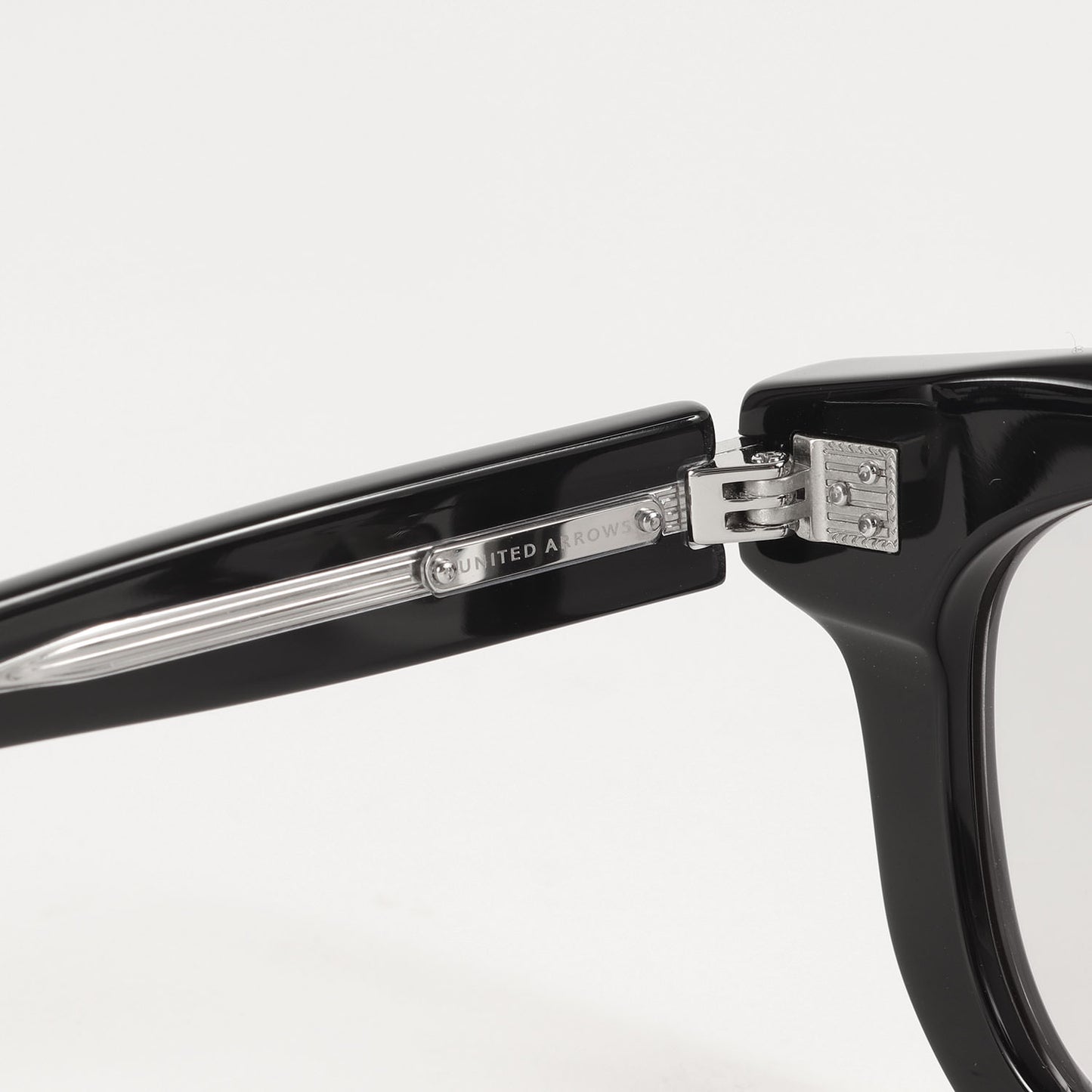 × Zoff ウェリント タイプ スモークレンズ サングラス / 伊達眼鏡 メガネ アイウェア