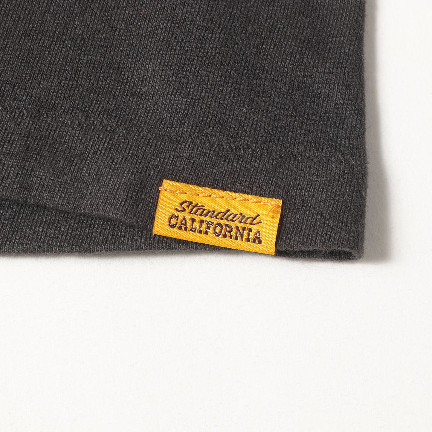 24SS グラフィック ロゴ Tシャツ (SD CHILL CHIC T-SHIRT)