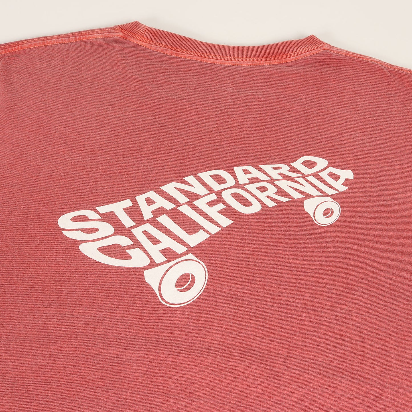 ガーメント ピグメント加工 グラフィック ロゴ Tシャツ (Stay Stoked T)