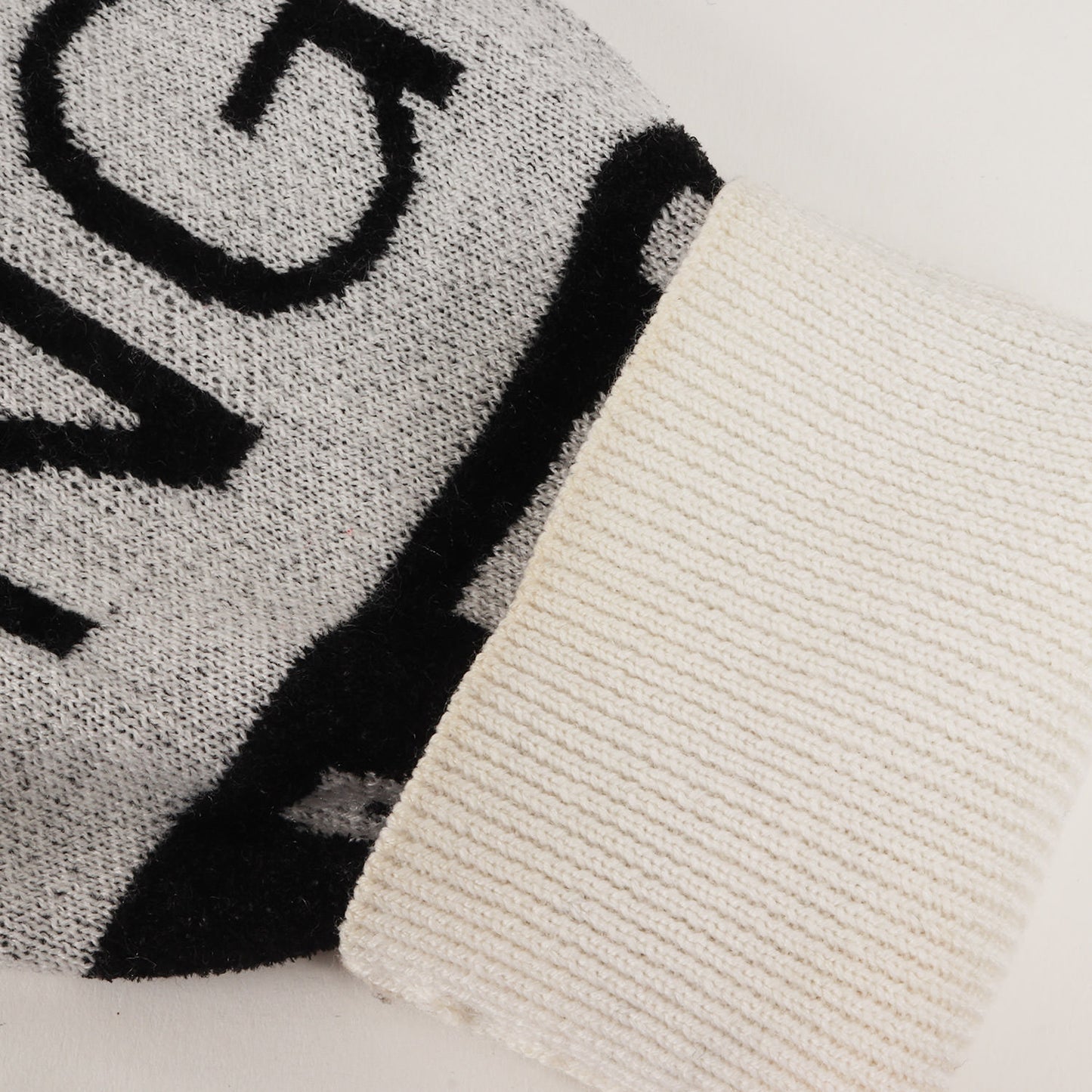 ロゴ ジャガード ボーダー ルーズ ニット セーター