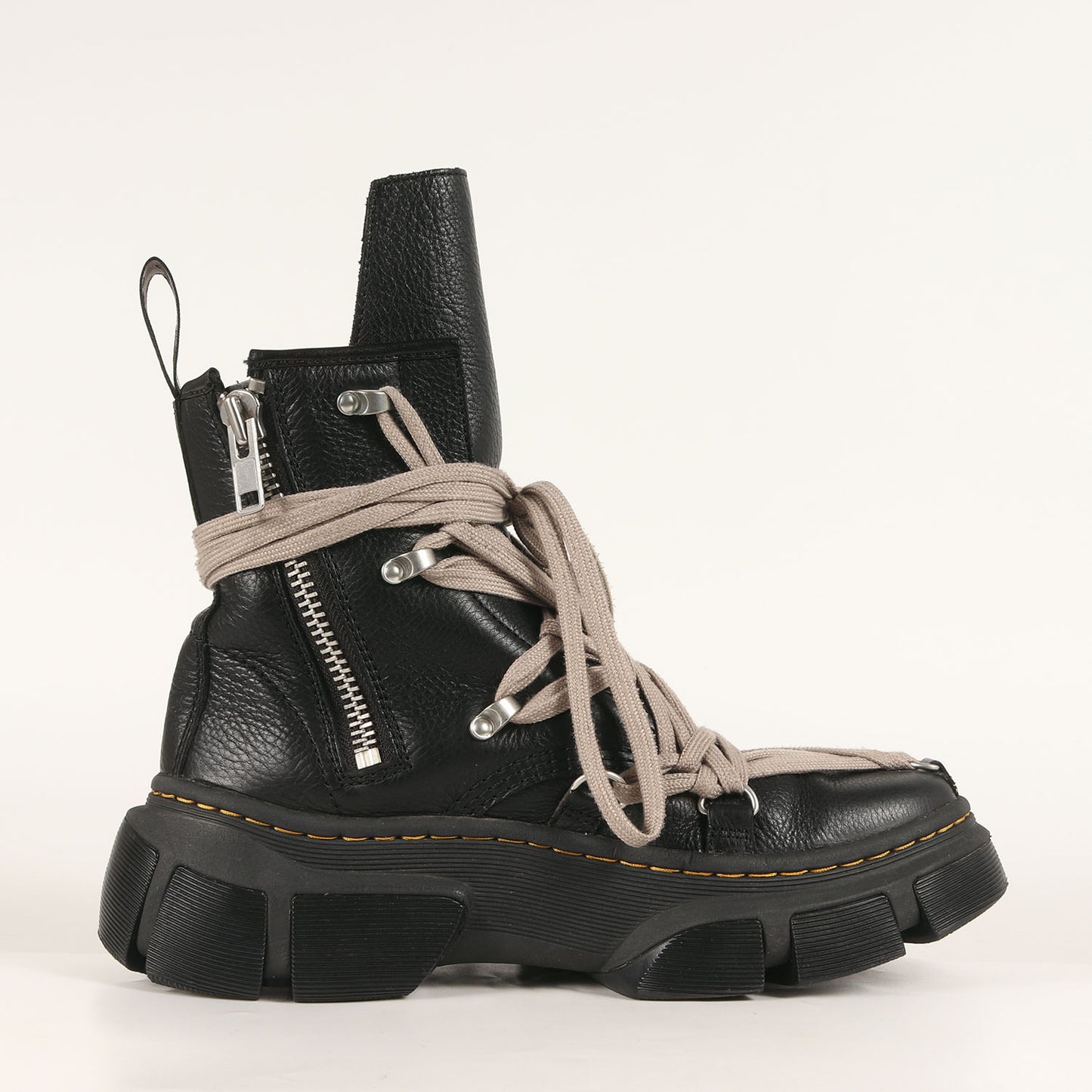 22AW × Dr. Martens メガレース 厚底 レザー ブーツ(1460 DMXL MEGALACE RO)