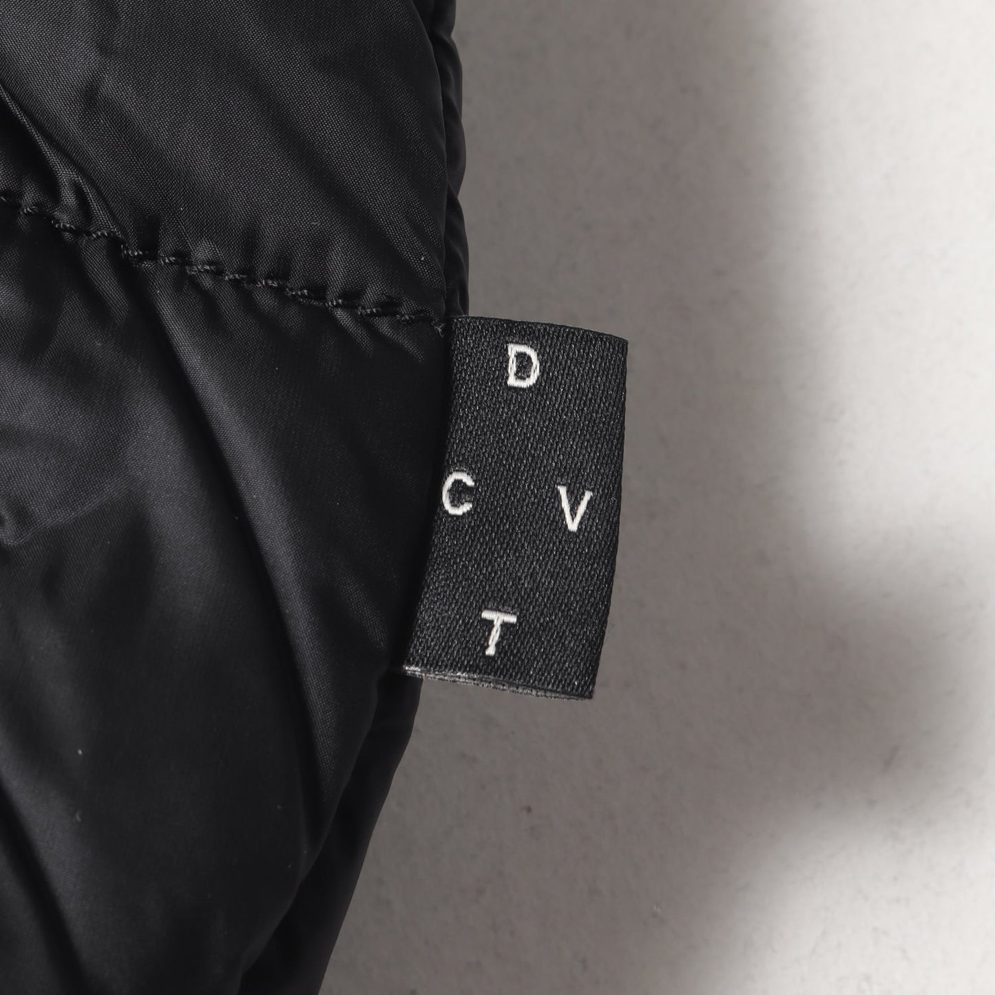 23AW ネオシャイニーナイロン フルジップ ショート ダウンジャケット (DYONS 232-MB01-10110-00-1040M)