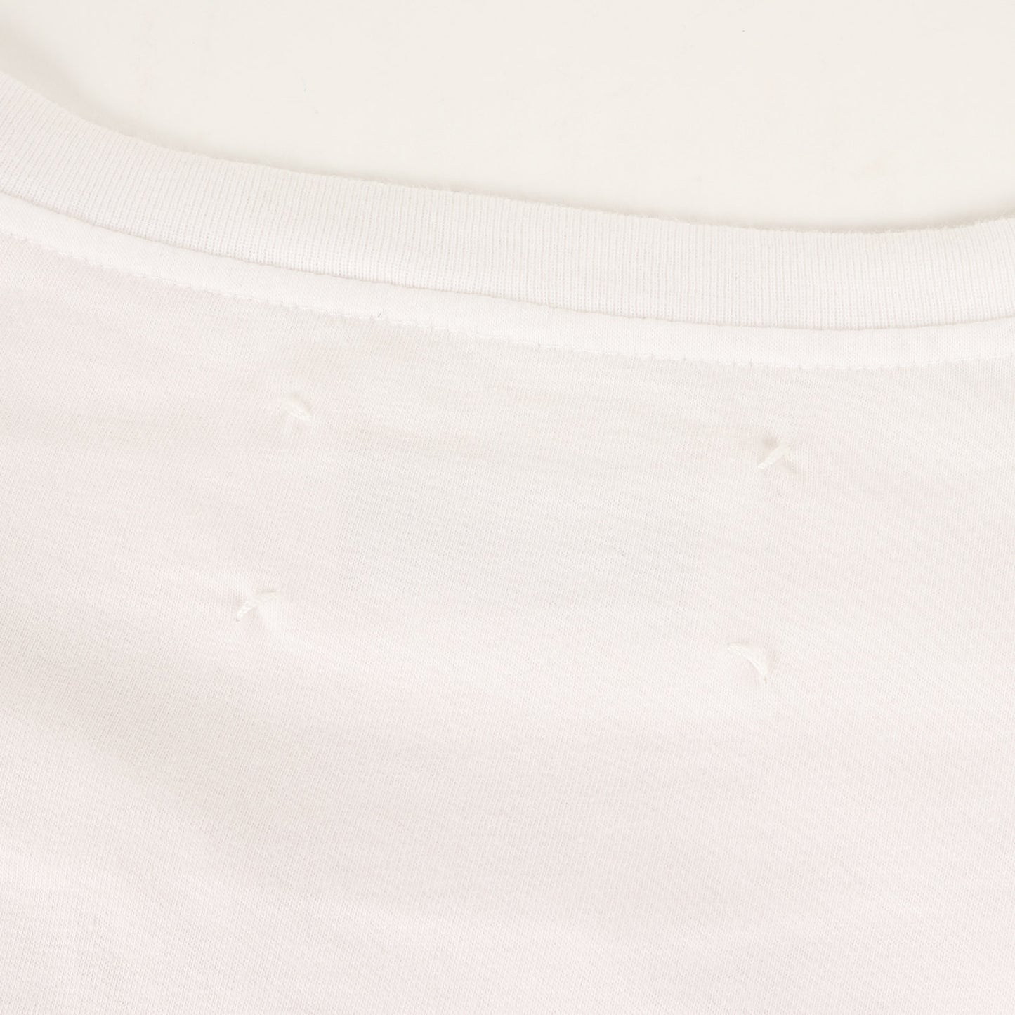 イミテーション ヘンリー Vネック Tシャツ (S30GC0320 S21058) / MM10 ここのえタグ