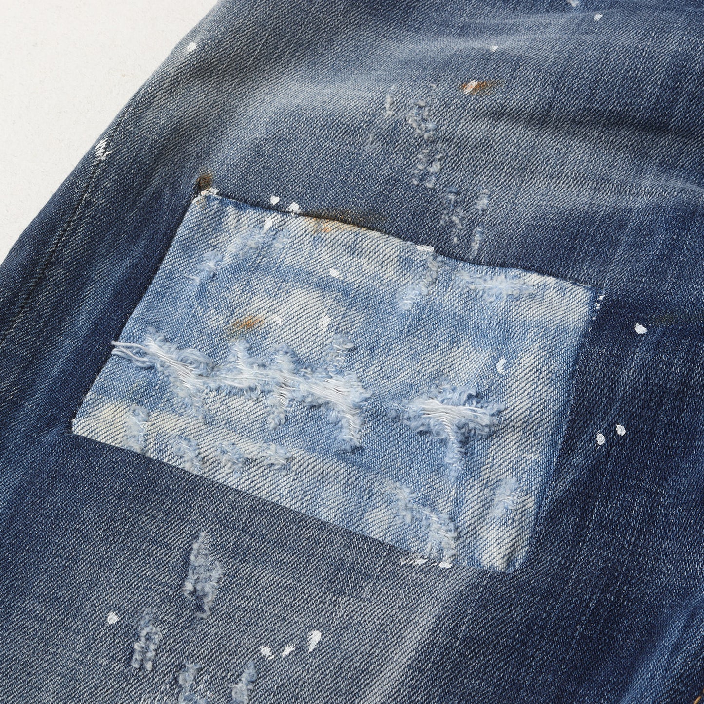 ペイント ダメージ加工 スリム テーパード ストレッチ デニム パンツ (SEXY TWIST JEAN S74LA0702) / ボタンフライ