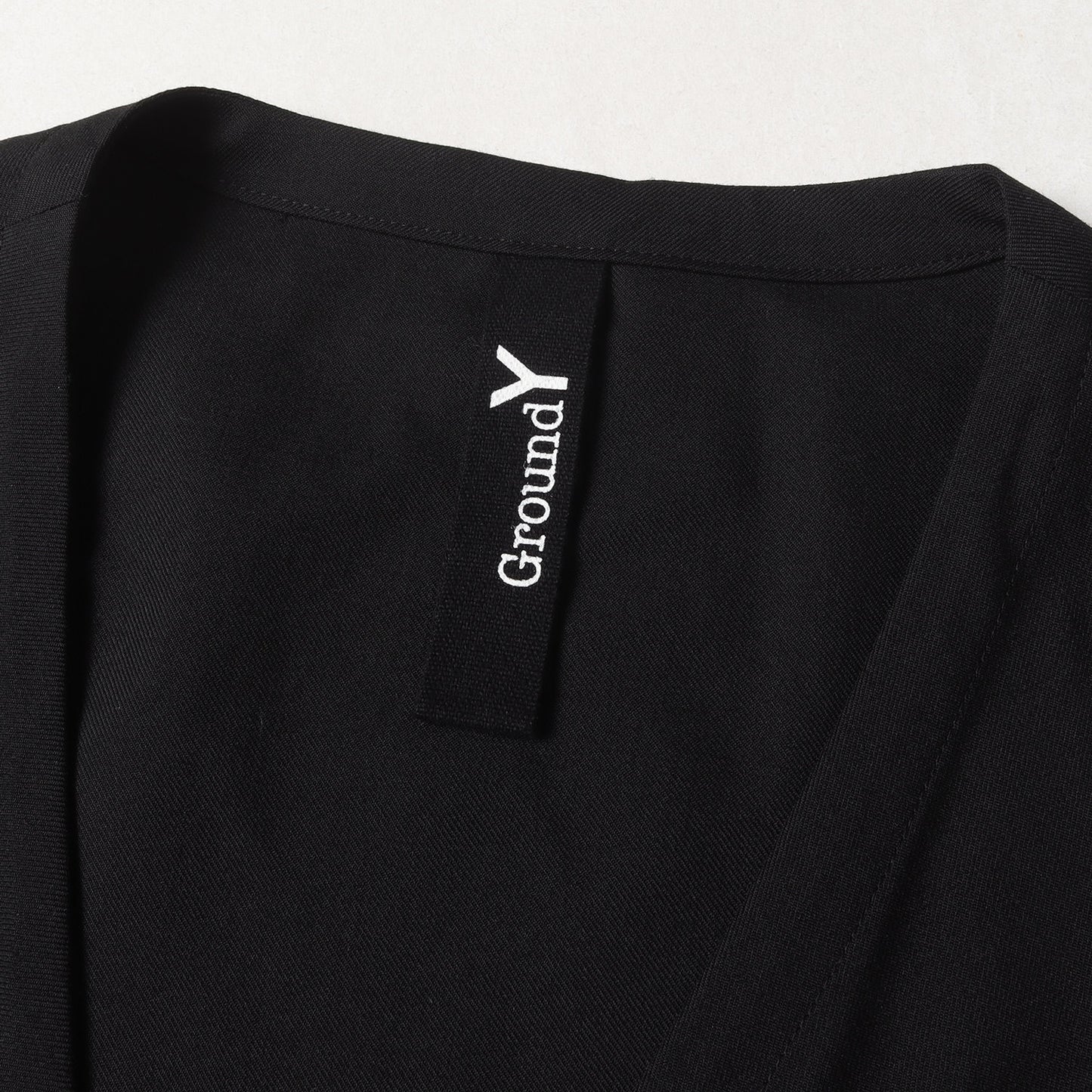 ウールポリ ツイル ギャバ ボタンレス ロング ジャケット (T/W Gabardine Long Drape Jacket GA-D06-100)