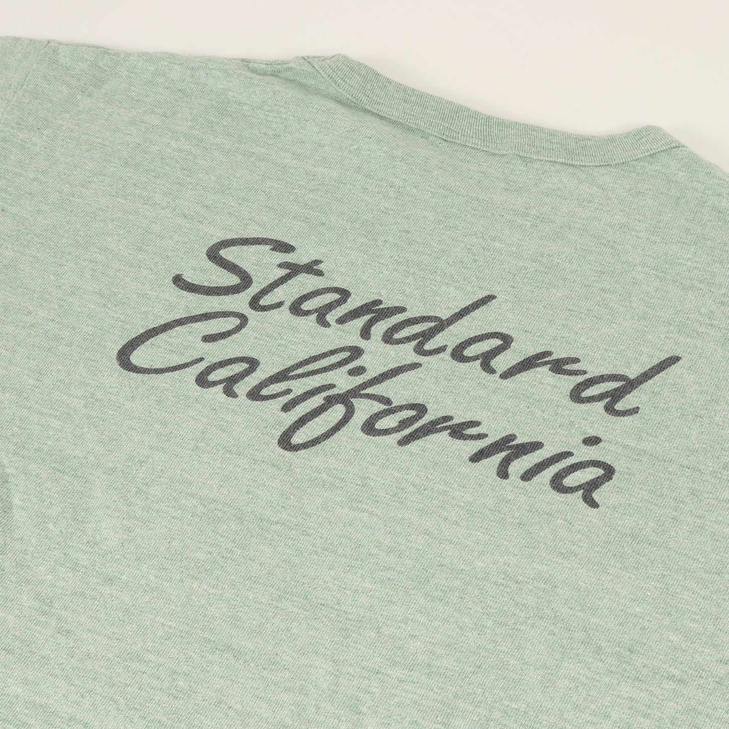 23AW × Disney ミッキーマウス ロゴ バインダーネック ハチハチ ワンツー Tシャツ (DISNEY × SD 88/12 California T)
