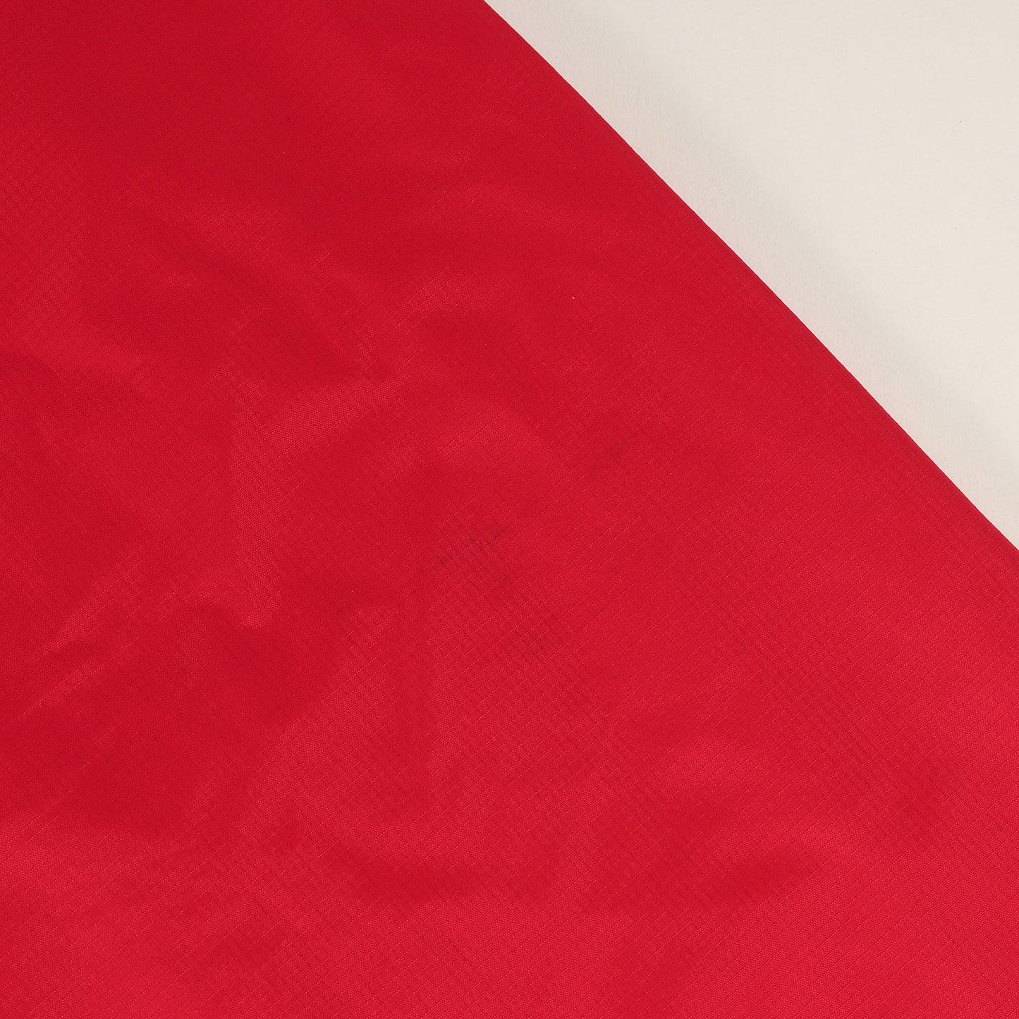 ワンポイント SD ロゴ ナイロンリップストップ マウンテンパーカー