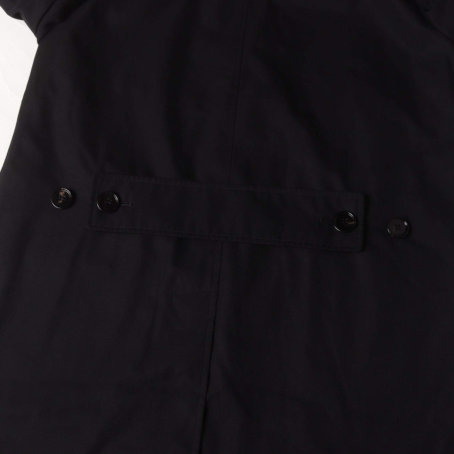 裏ノバチェック コットンギャバ 3B チェスターコート (Farringdon Black Cotton Gabardine Single-breasted Lab Coat 8014408)