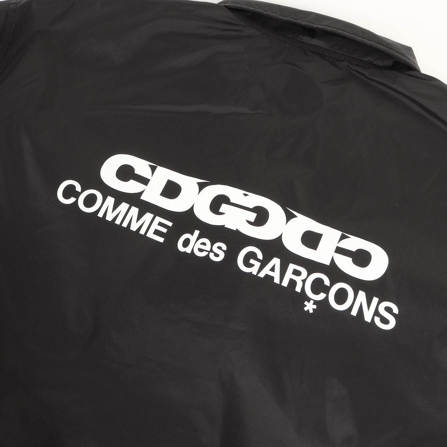 ワンポイント バック ロゴ ナイロン コーチジャケット (SZ-J029) / CDG AD2024