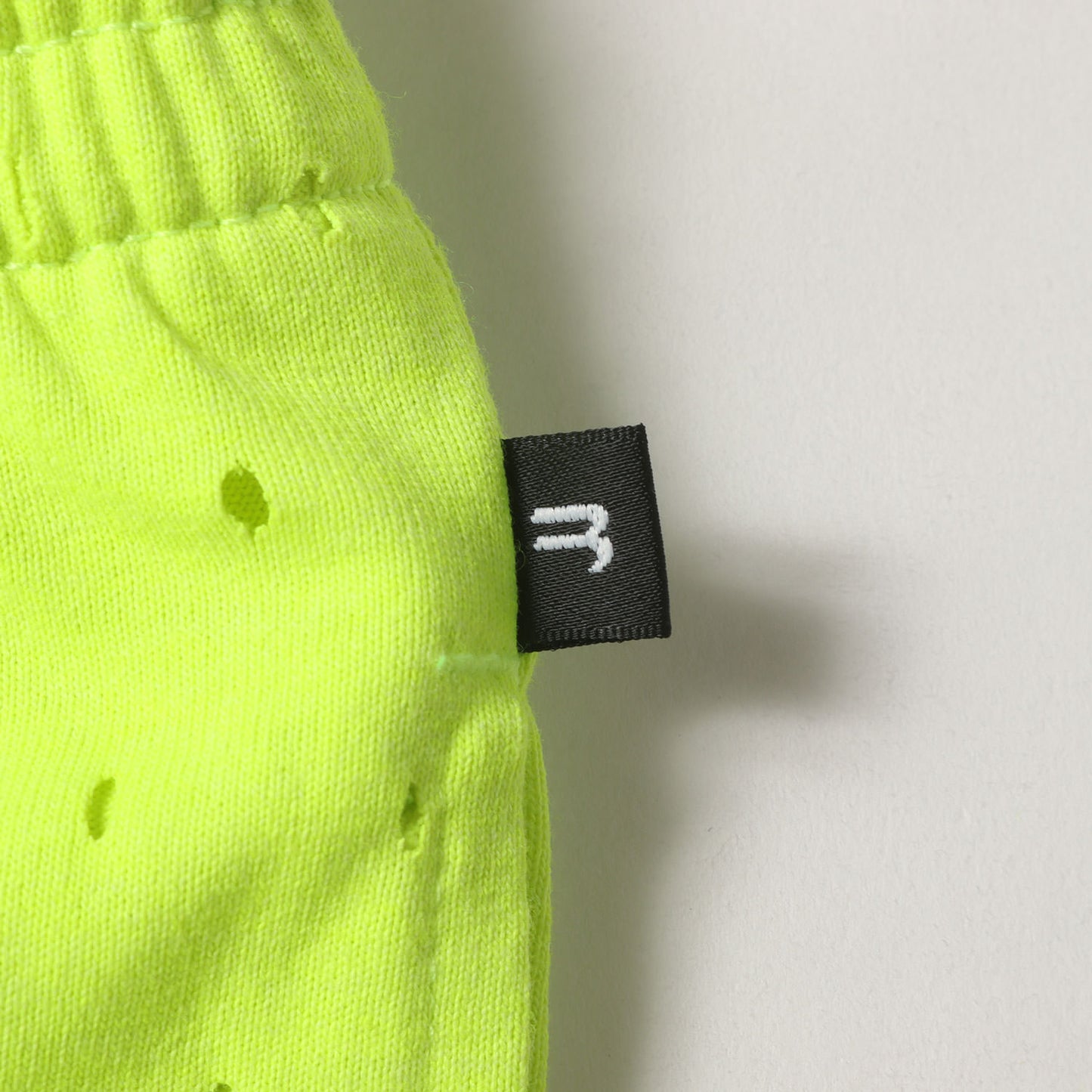 22AW メッシュ ホール イージー ショート パンツ (674591) / WARDROBE UNIFIT