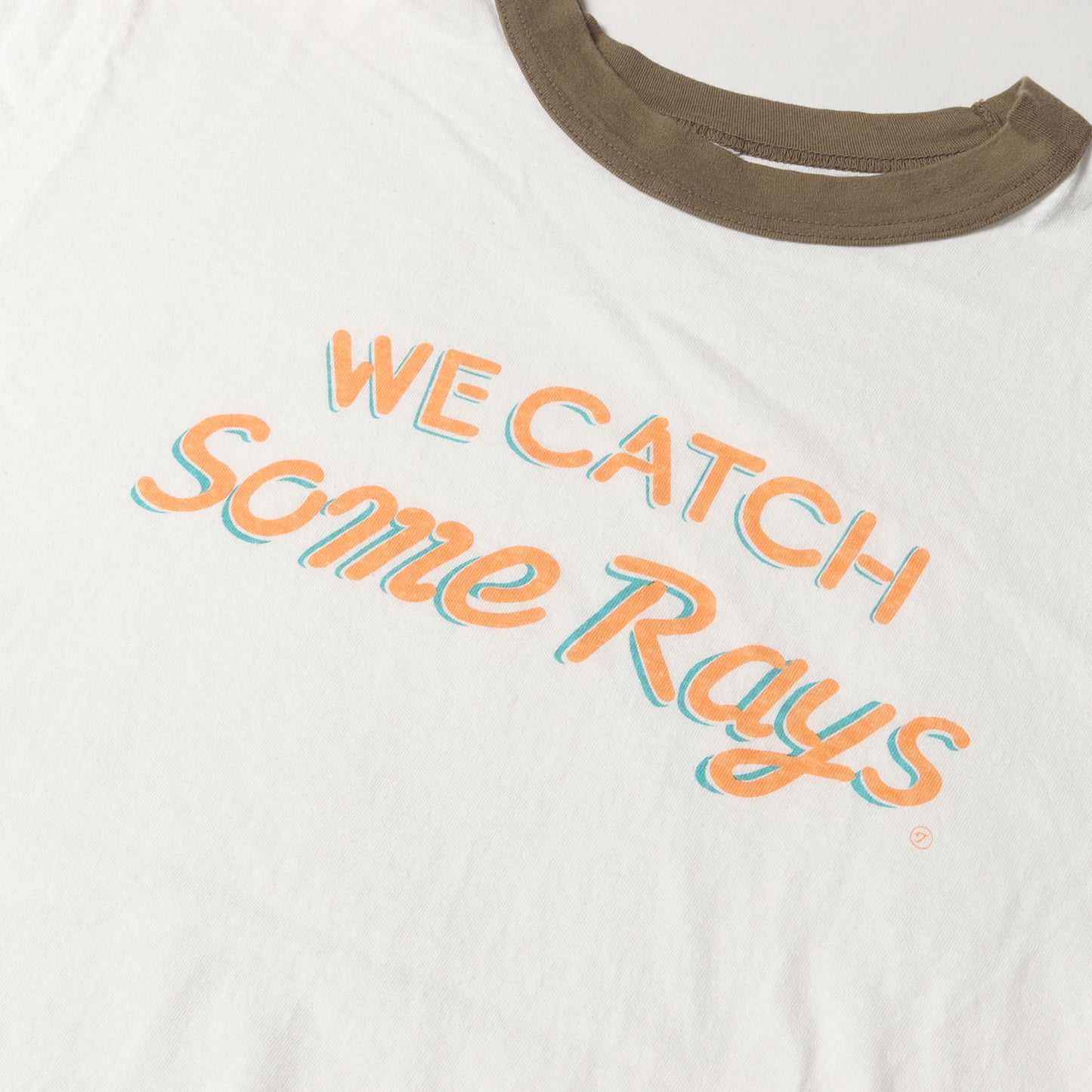 23SS ロゴ リンガーネック トリム Tシャツ (VOLKER-PT 231-1002)