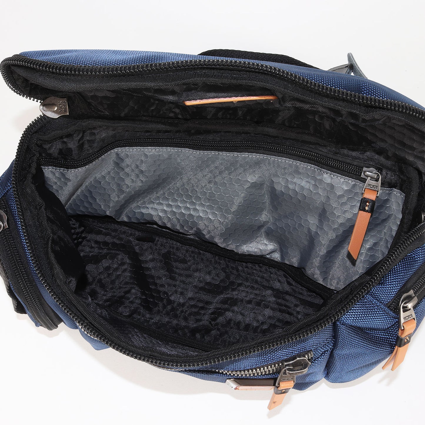 ナイロン クロス ボディ バッグ (ALPHA BRAVO KELLEY SLING 125866)