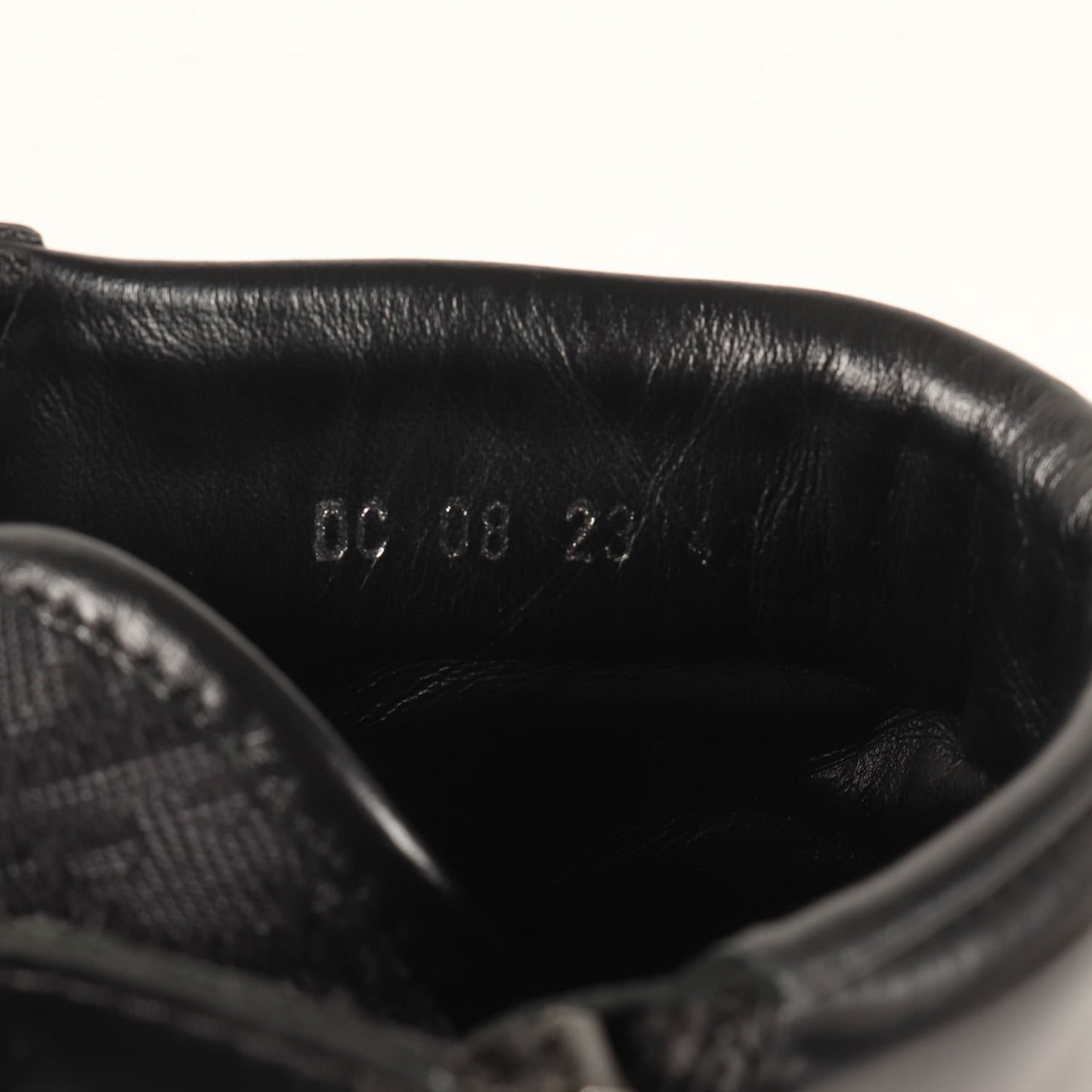 現行モデル Dior Combat ショートブーツ (3BO337ZXF)