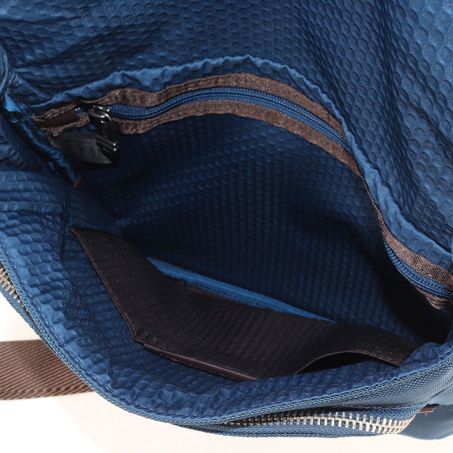 バリスティックナイロン ビールミニ メッセンジャー バッグ (BRAVO Beale Mini Messenger 22371BTH)