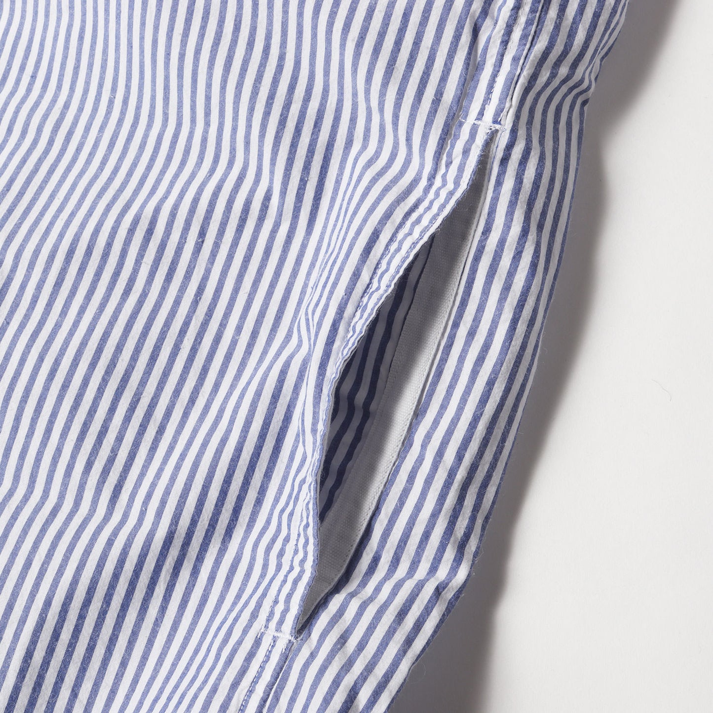 ストライプ スタンダードフィット コンフォート シャツ (COMFORT SHIRT STANDARD FIT 171102) / MADE IN JAPAN