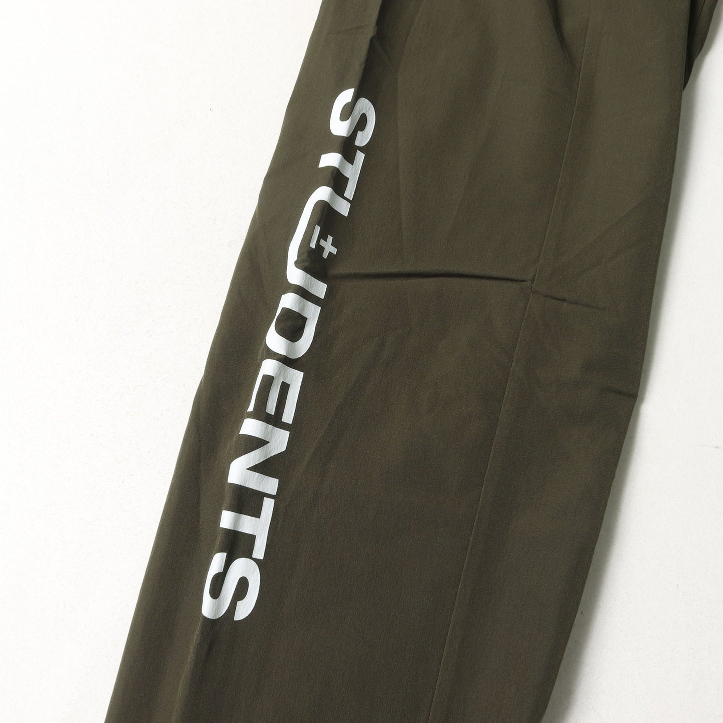 24SS ワンタック ストレッチ ナイロン ロングパンツ (070-4136001)