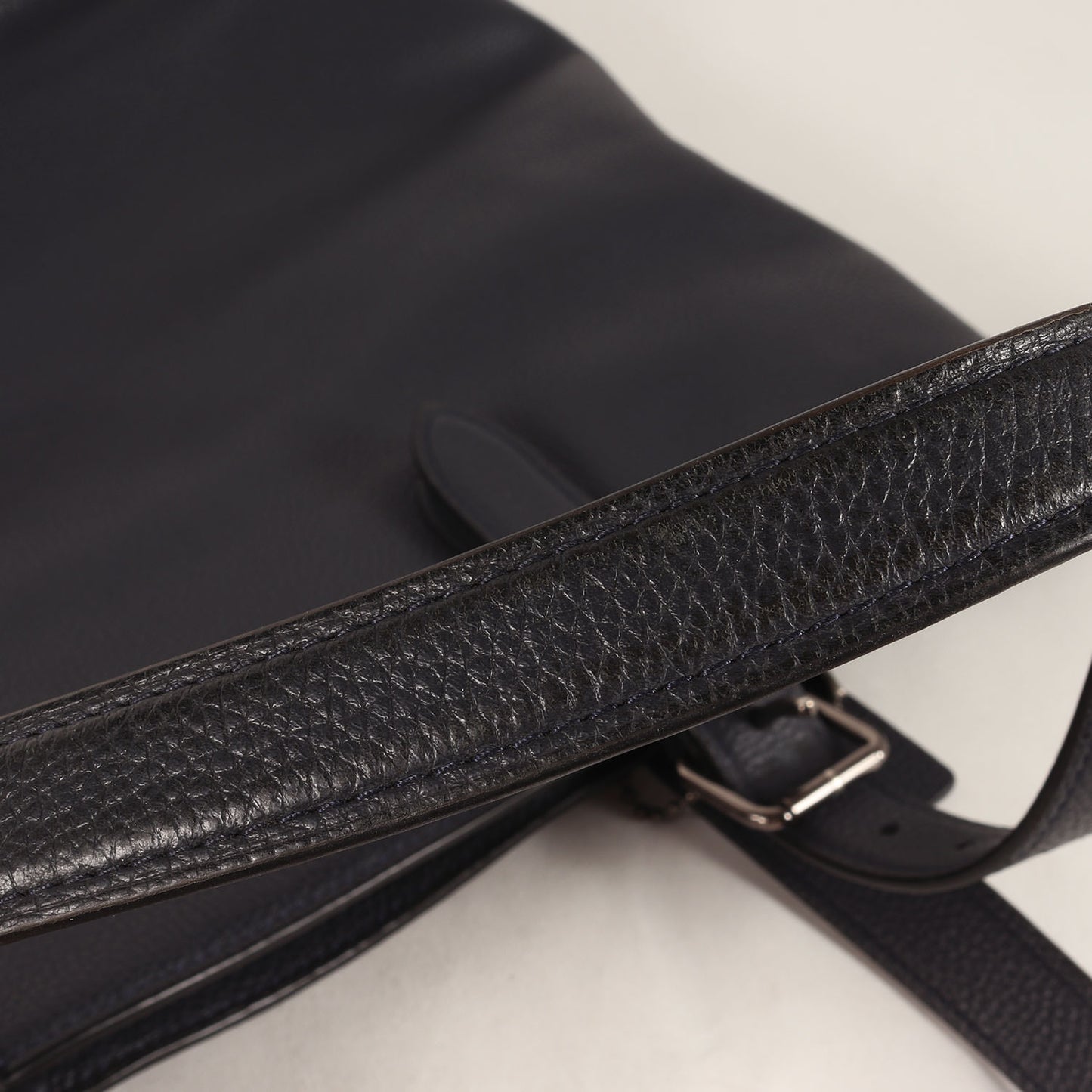 グレインレザー トートバッグ (METROPOLITAN SOFT TOTE D1880-32248)