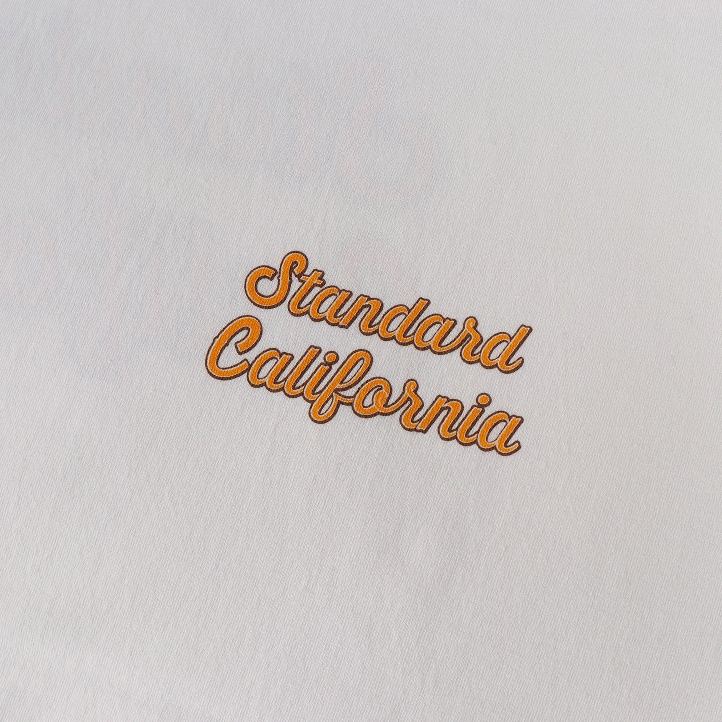 25SS グラフィック ロゴ リンガーネック Tシャツ (SD US Cotton Script Logo Ringer T)