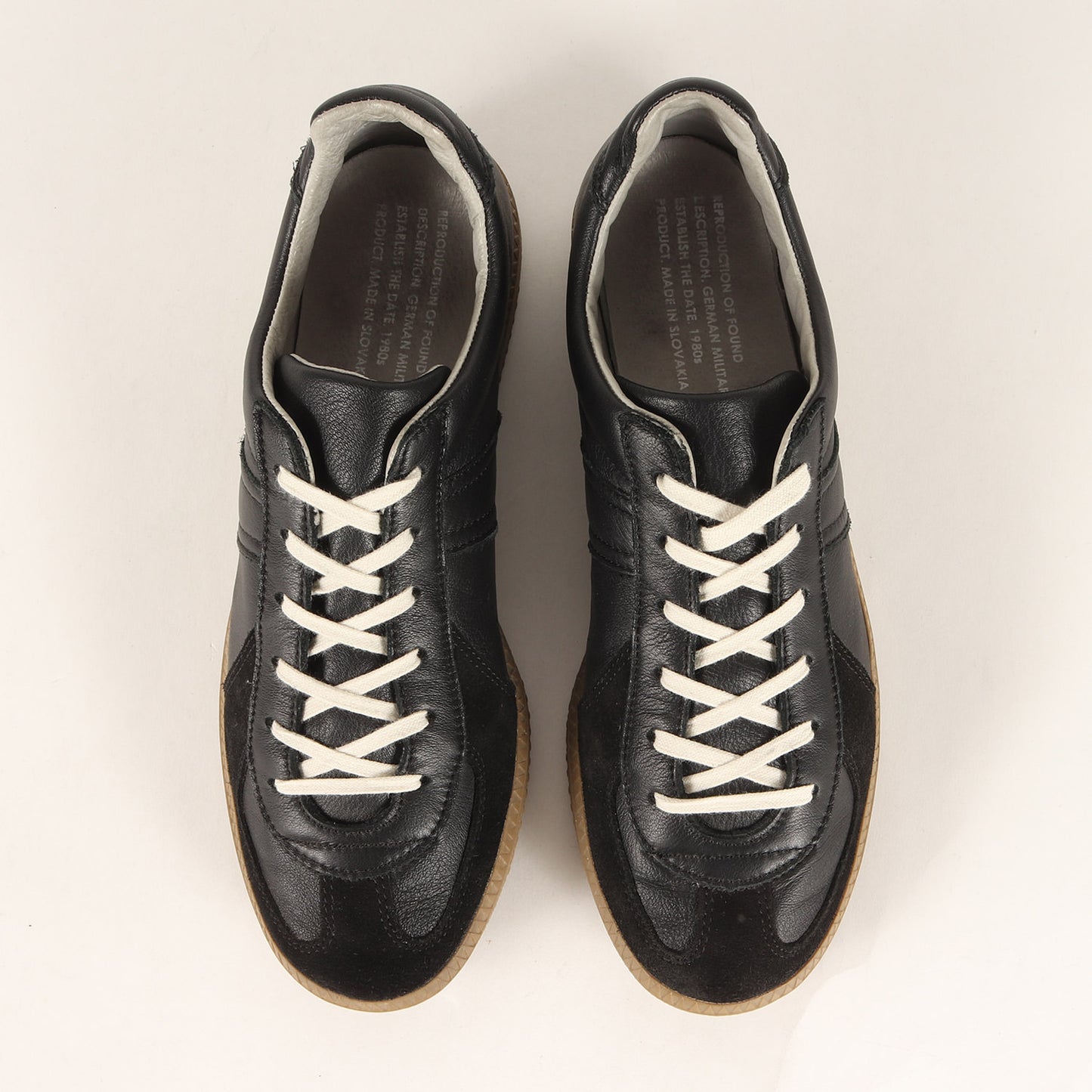 GERMAN MILITARY TRAINER (1700BS-23021)