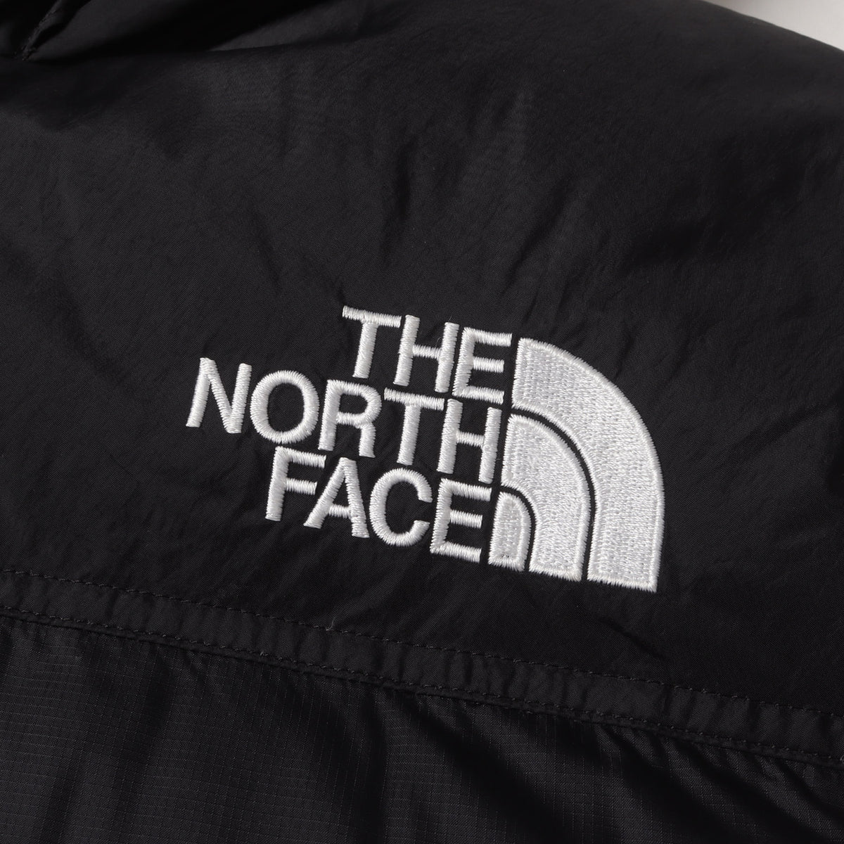 23AW ヌプシベスト (Nuptse Vest)