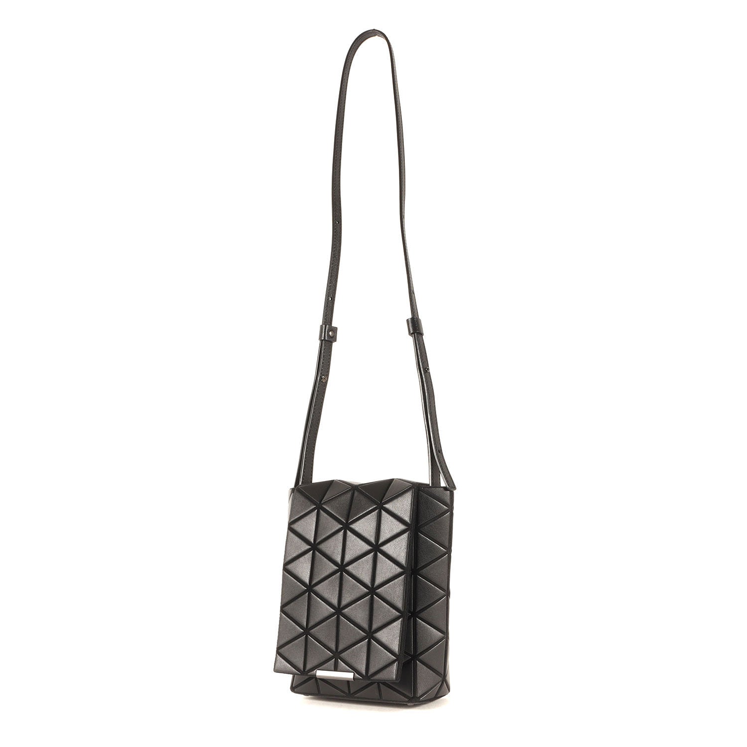 BAO BAO ISSEY MIYAKE フラップショルダーバッグ ブラック | ANAV.IT