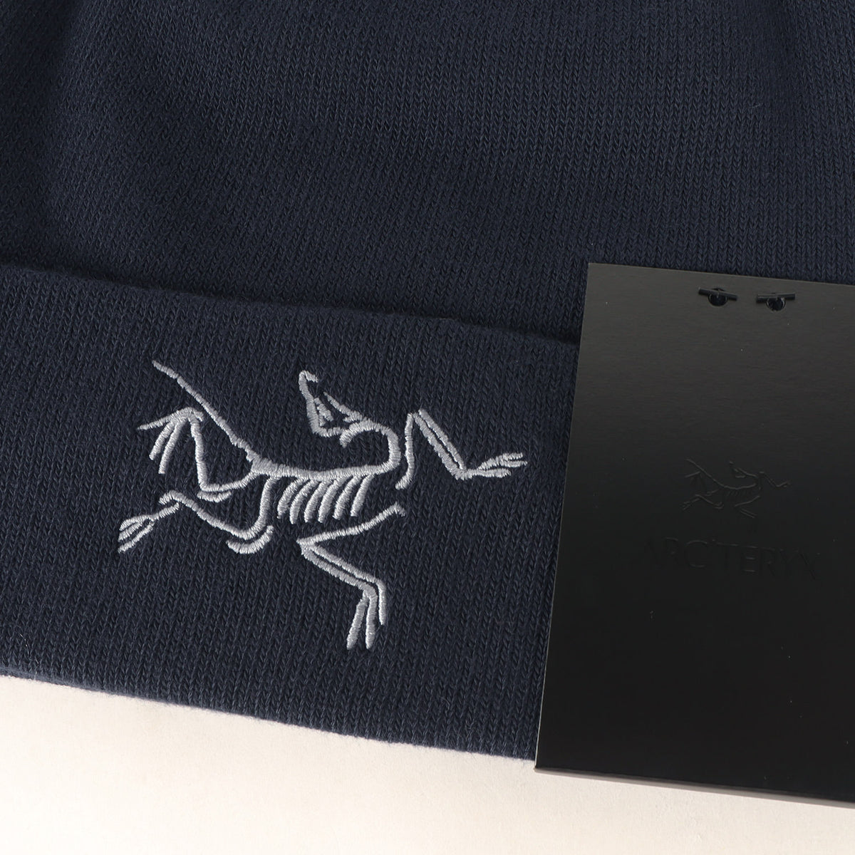 24AW ロゴ ニット ビーニー (Embroidered Bird Toque)