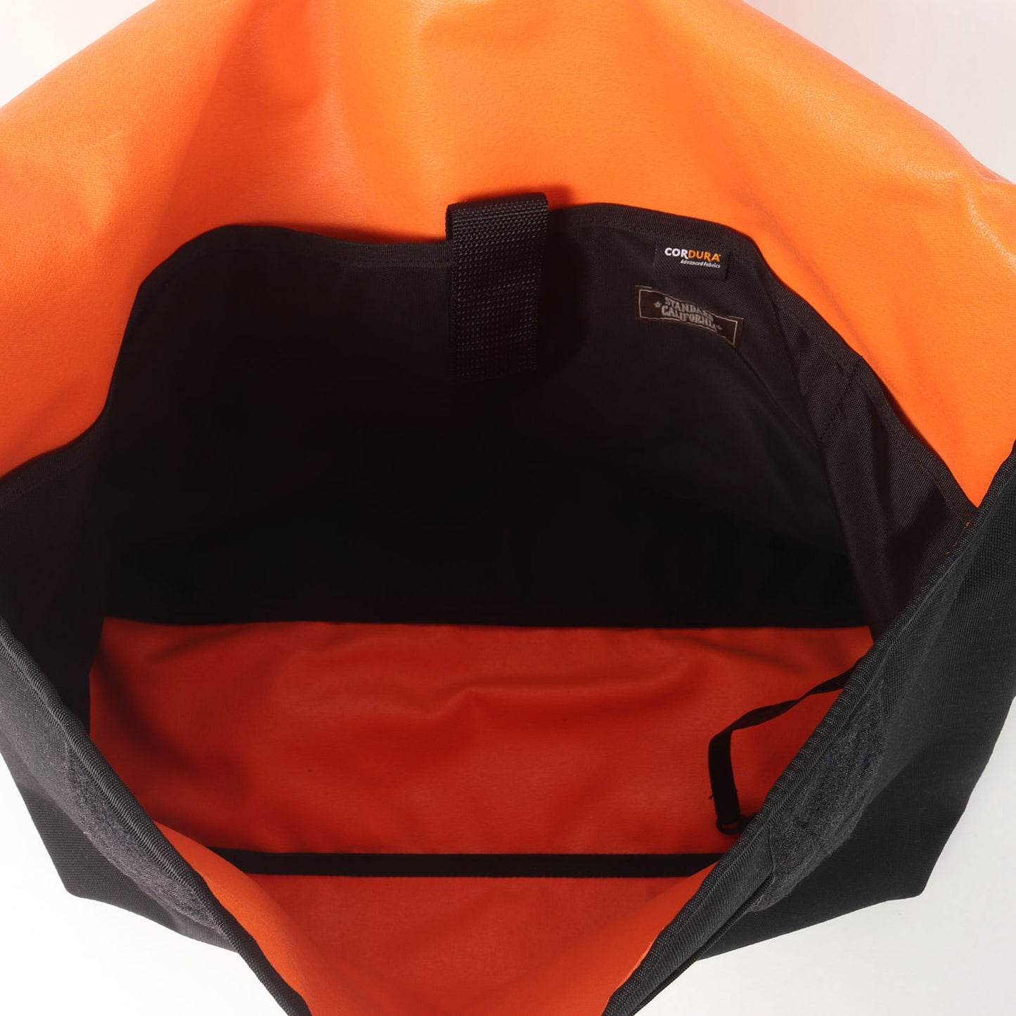 24AW ナイロン ショルダー バッグ (SD Messenger Shoulder Bag)