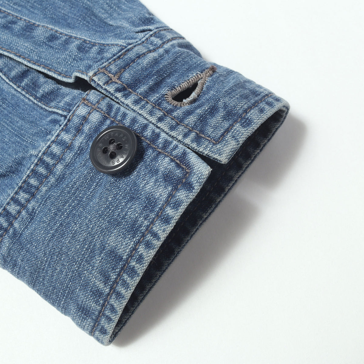 ストーンウォッシュ加工 デニム 長袖シャツ (THOMPSON LS / SHIRT. COTTON. DENIM)