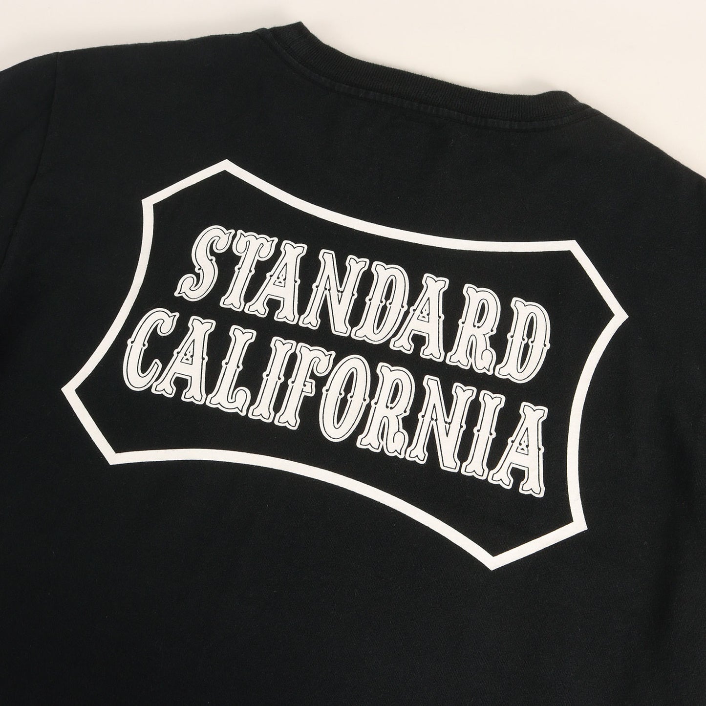 シールドロゴ ポケット Tシャツ