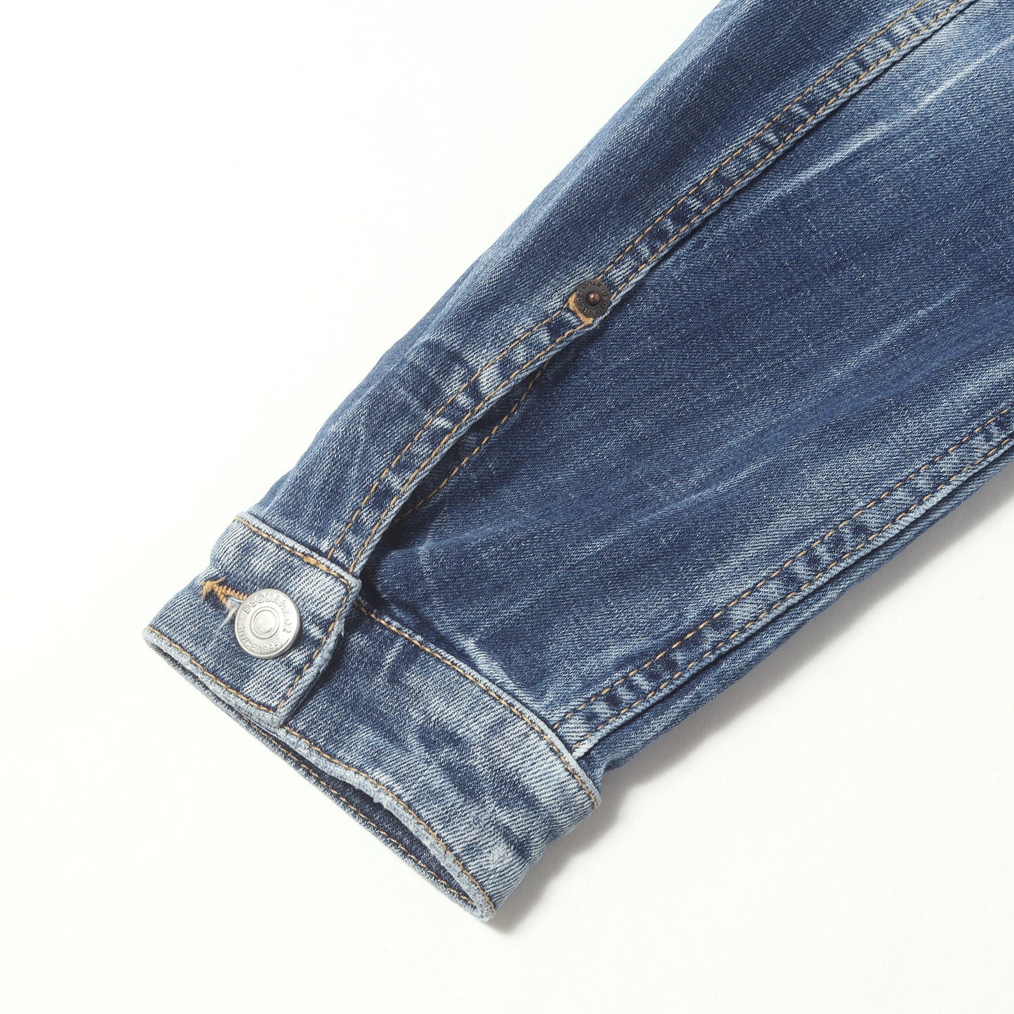 レイヤード デニム シャツ ジャケット (Denim Jacket with Layered Shirt Effect)