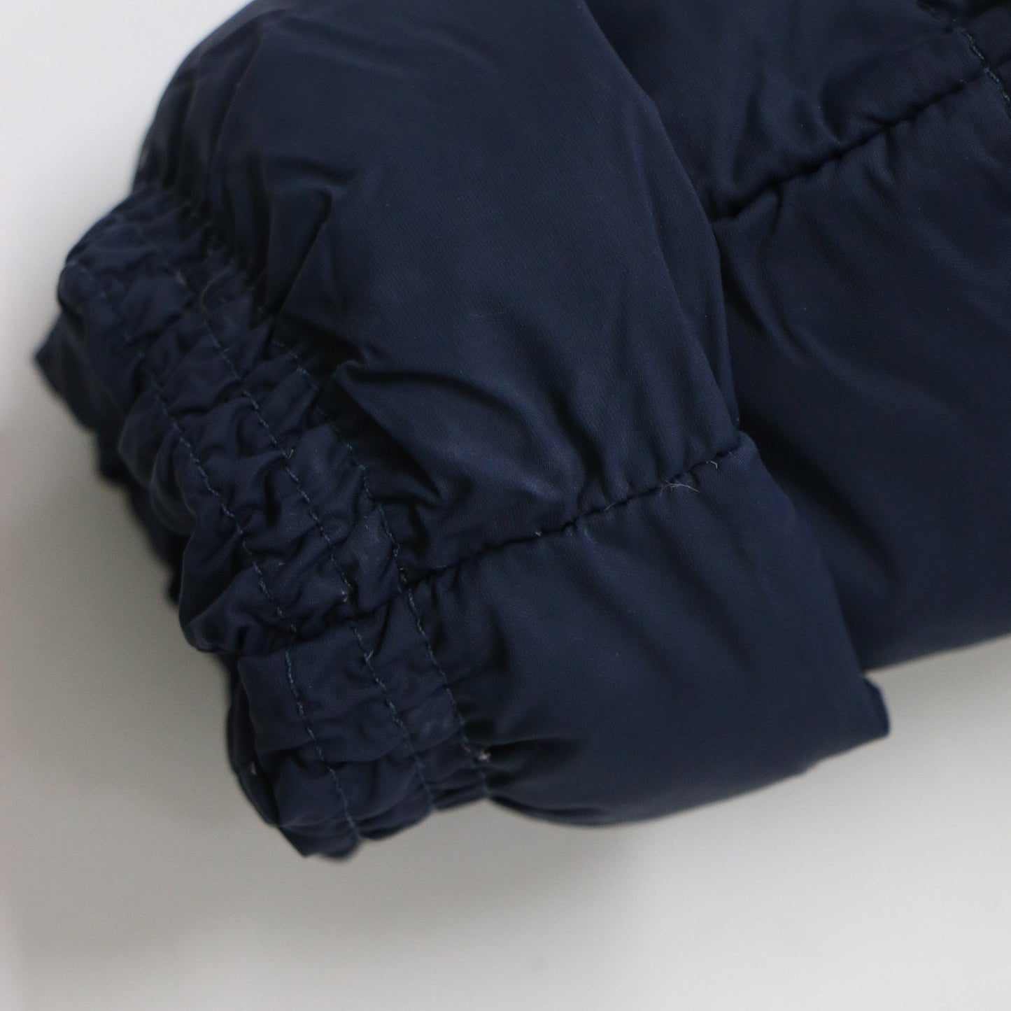 ダウンジャケット ショートダウン ショート丈 長袖 ハイネック ロゴ ナイロン 240425