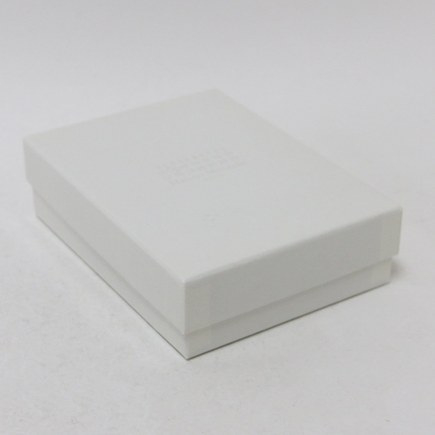 財布 三つ折り 4ステッチ エンボス加工 レザー スリーフォールド ウォレット ZIP COMPACT TRI FOLD WALLET 240611