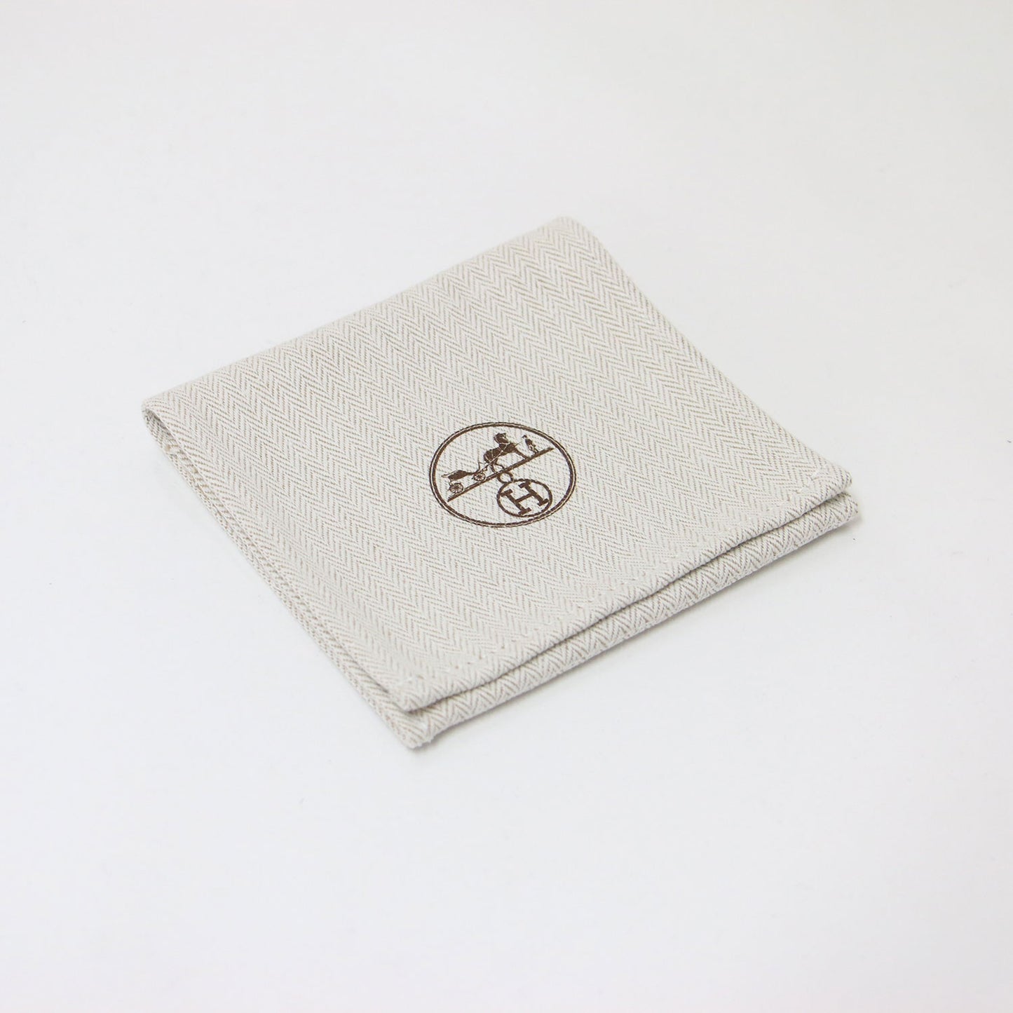 ペンダント Hエキップ / ネックレス レザーコード バッファローホーン ラッカー 241104