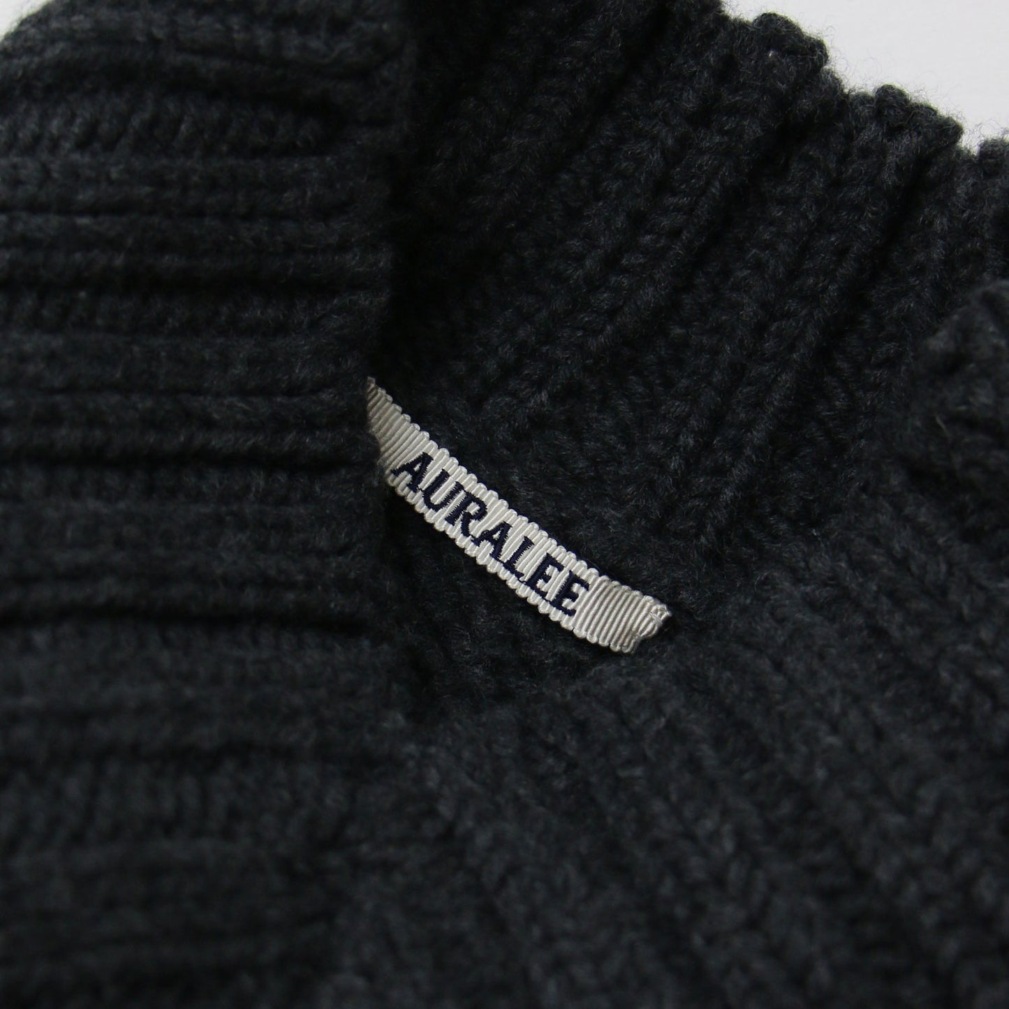 Vネック オーバーサイズ ニット / SUPER FINE WOOL AIRY KNIT V-NECK P/O プルオーバー 長袖 ローゲージ ウール